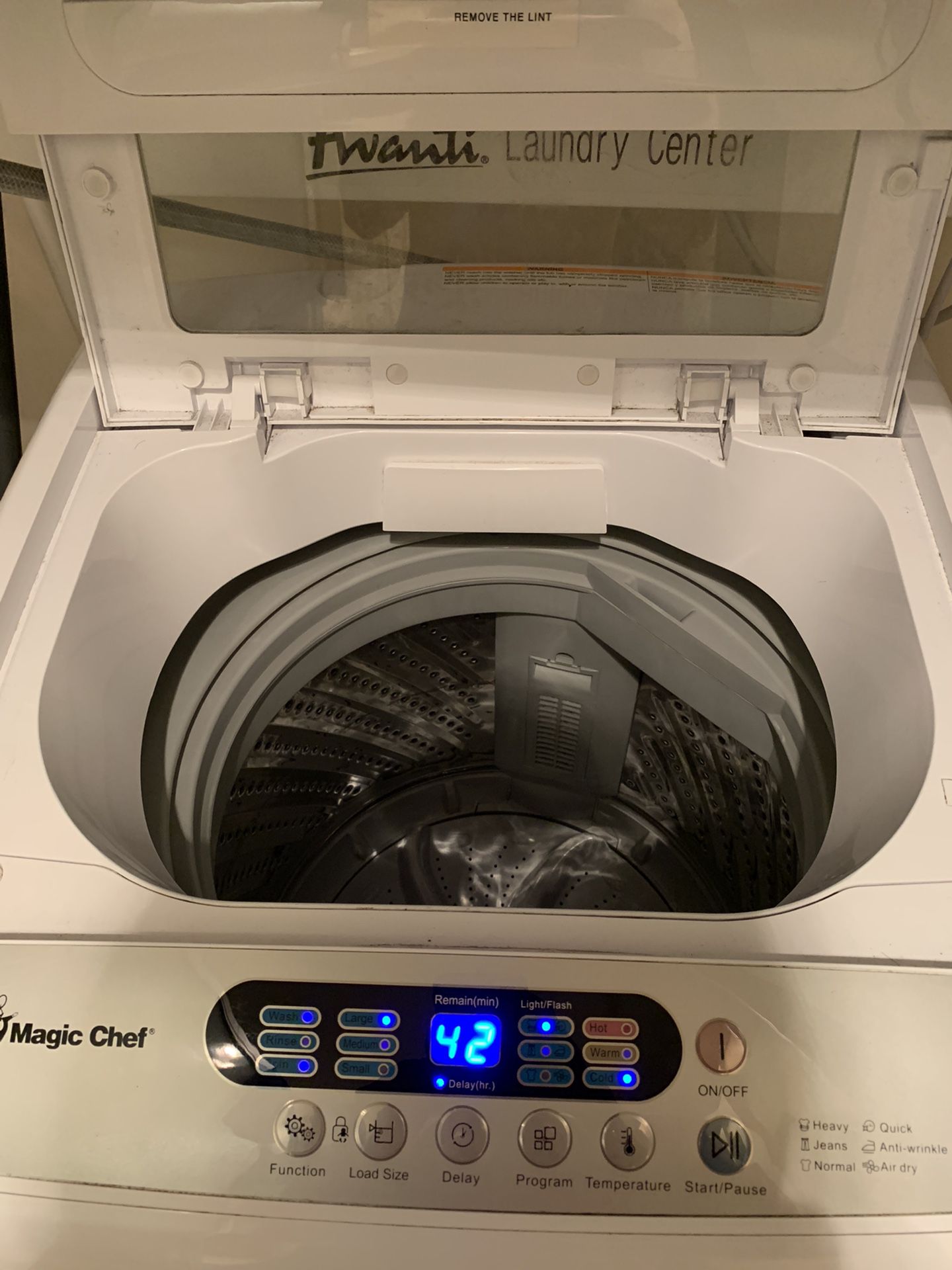 Magic chef Portable Washer 2.1 Cubic Feet (Broken Lid) for Sale in  Flushing, NY - OfferUp