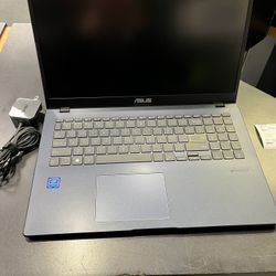 ASUS Laptop (843897-1)
