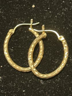 14k yellow gold hoop earrings