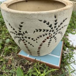 Beautiful Ceramic Plant Pot Not Cracked