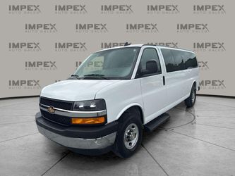2025 Chevrolet Express Passenger