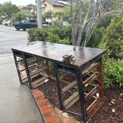 Heavy Duty Work Bench With Vice. Free