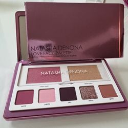 New Unused - $62 NATASHA DENONA  Love Face Eyeshadow & Cheek Essential Palette