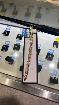 Tennis bracelet