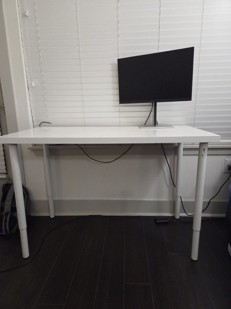 Ikea LAGKAPTEN 47" desk