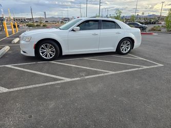 2017 Chrysler 300 V6