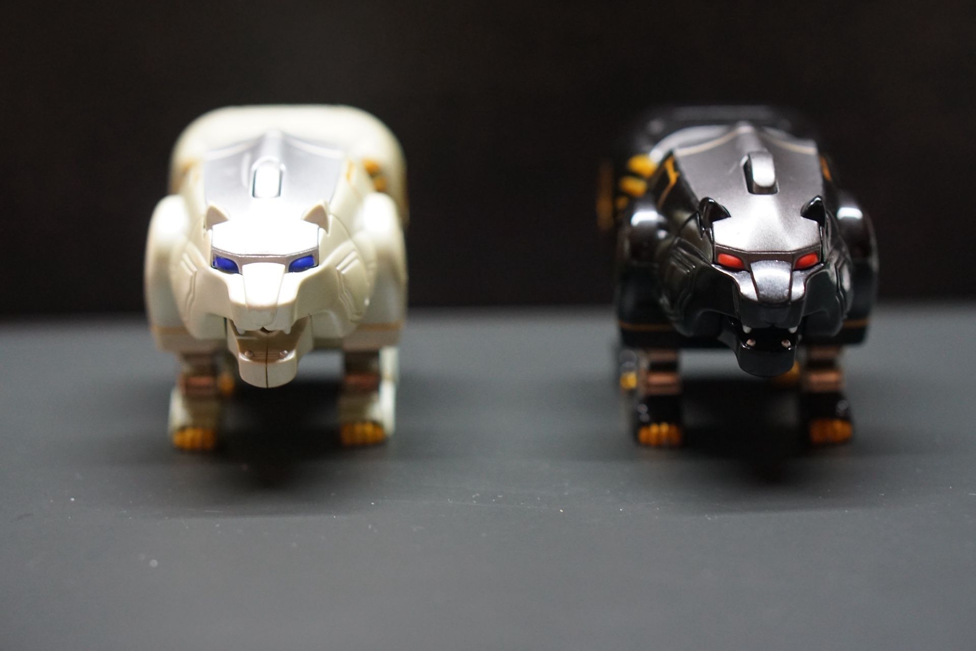 Power Rangers Wild Force Bear & Wite Polar Bear Zord Gaoranger Muscle Megazord