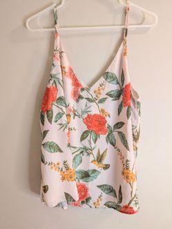 FOREVER 21 Women's White Floral V-Neck Spaghetti Strap Woven Camisole Top S shirts women's forever 21 summer spring spaghetti strap orange green cream