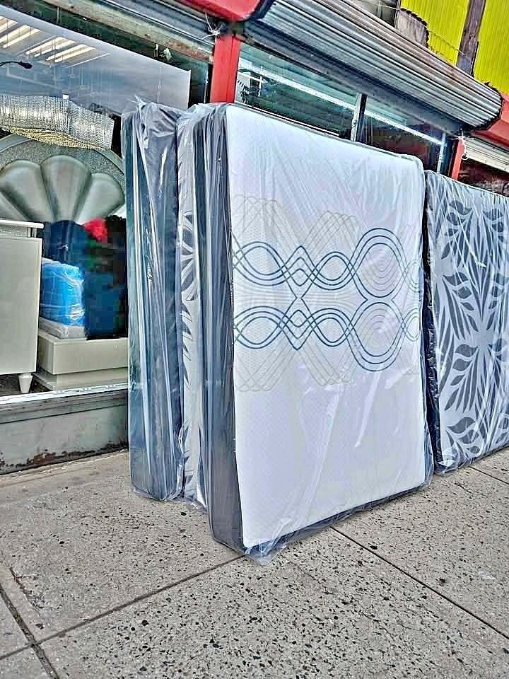 BEAUTIFUL MATTRESS  KING QUEEN TWIN 