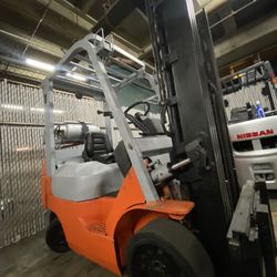 HEAVY DUTY Toyota Forklift 