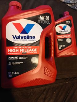 Valvoline Maxlife High Mileage Synthetic Blend 5w-30 Motor Oil 5 Quart plus 1 Extra qt. 6qt total