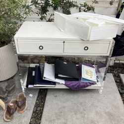 Desk HUGE YARDSALE SUNDAY 6/1