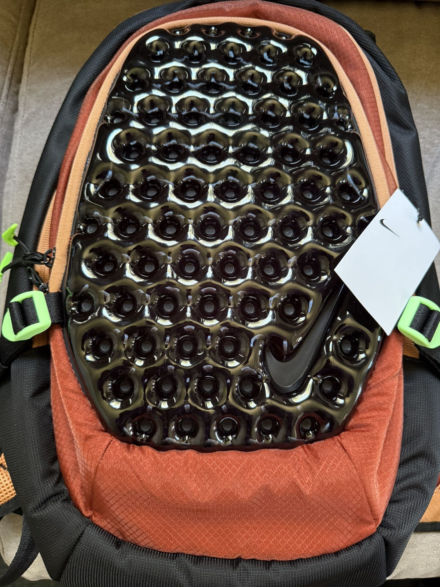 Nike Air Max $160 Unisex Backpack Bag (17L) NEWRU Rugged Orange/Black FN3533-013