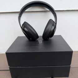 Apple Beats Headphones 