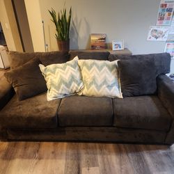 LIKE NEW COUCH!