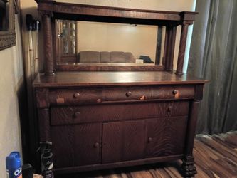 Antique quarter-sawn tiger oak sideboard or buffet