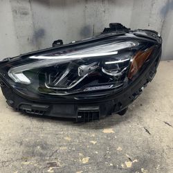 2022 2023 2024 2025 Mercedes-Benz C300 Left Driver Side Headlight OEM A(contact info removed)