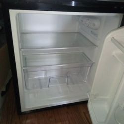 Mini Refrigerator 