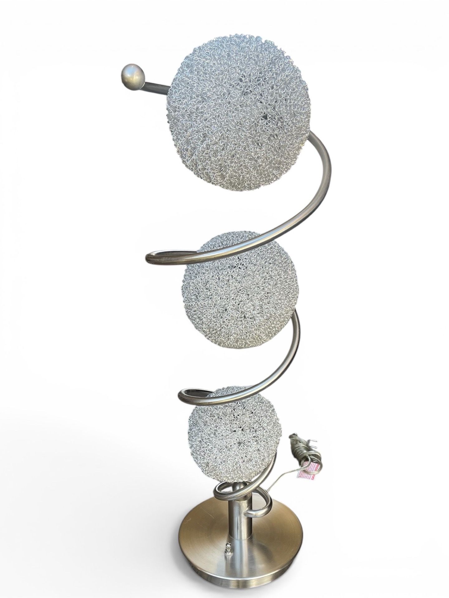 New OakvillePark Edmund Accent Table Lamp