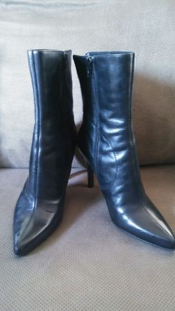 Nine West Gooro Black Leather Size 8