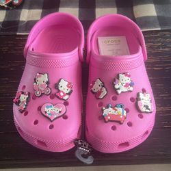 Crocs, w/8 Hello Kitty Charms, Kids, Girls, Classic Style, Pink Taffy, Clogs, Sizes J2, New With Tags, Great 🎁 !!