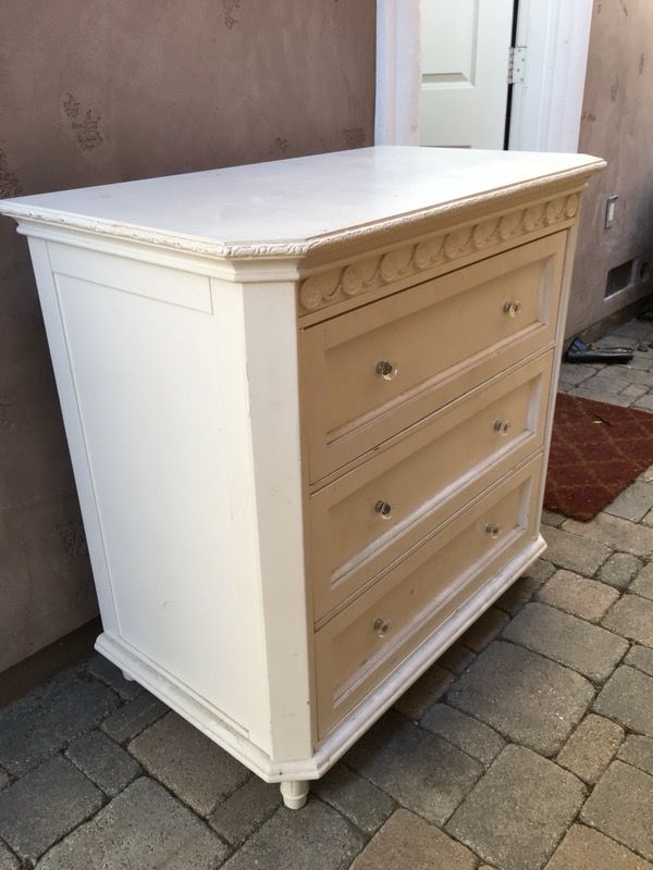 Rachel Ashwell Simply Shabby Chic 3 Drawer White Dresser