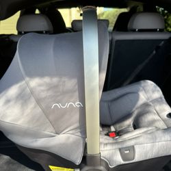 Nuna Pipa lite Car seat 