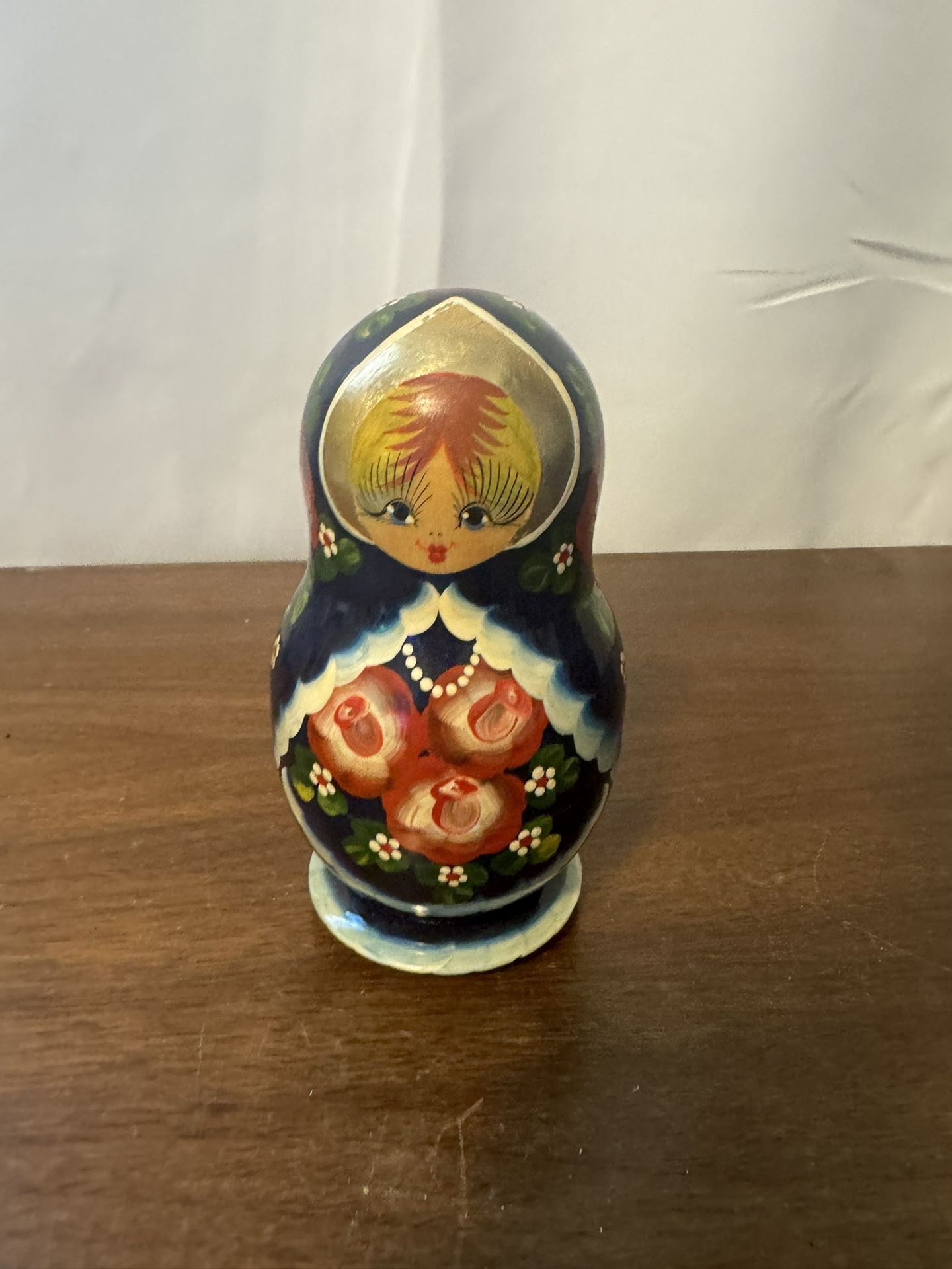 5-Piece Hand-Painted Russian Nesting Dolls Matryoshka Set Blue Floral