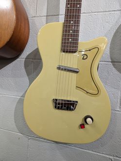 Danelectro U-1 90's Reissue electric guitar
