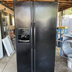 Whirlpool Gold Refrigerator 