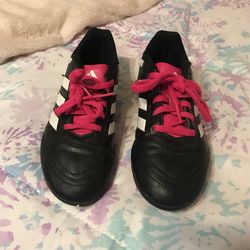 Girl Soccer Shoes