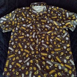 SAN DIEGO PADRES SHIRT SIZE SMALL ADULT