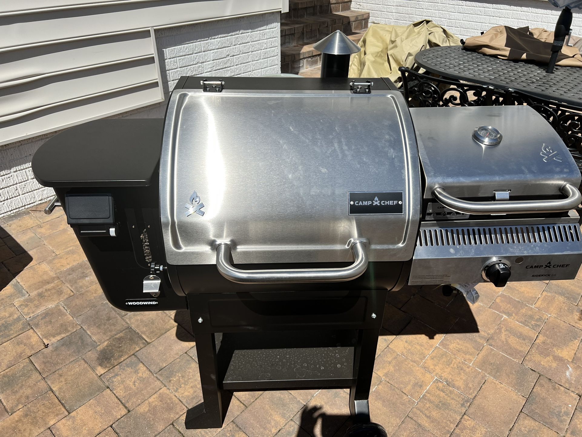 Campchef Woodwind Wi-Fi 24 Inch Pellet Grill W/Propane Sidekick Sear Box