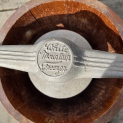 White MOUNTAIN  ICE CREAM MAKER