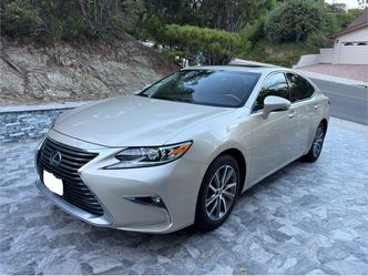 2018 Lexus ES 300h