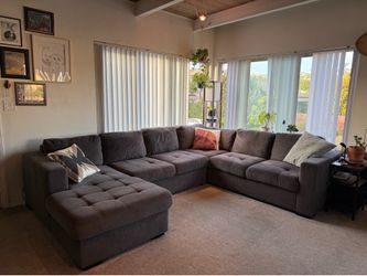 Comfy sectional couch!
