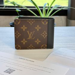 Louis Vuitton Multiple Wallet Bifold