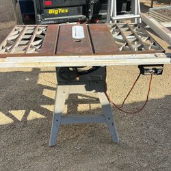 Table Saw In Working Condition