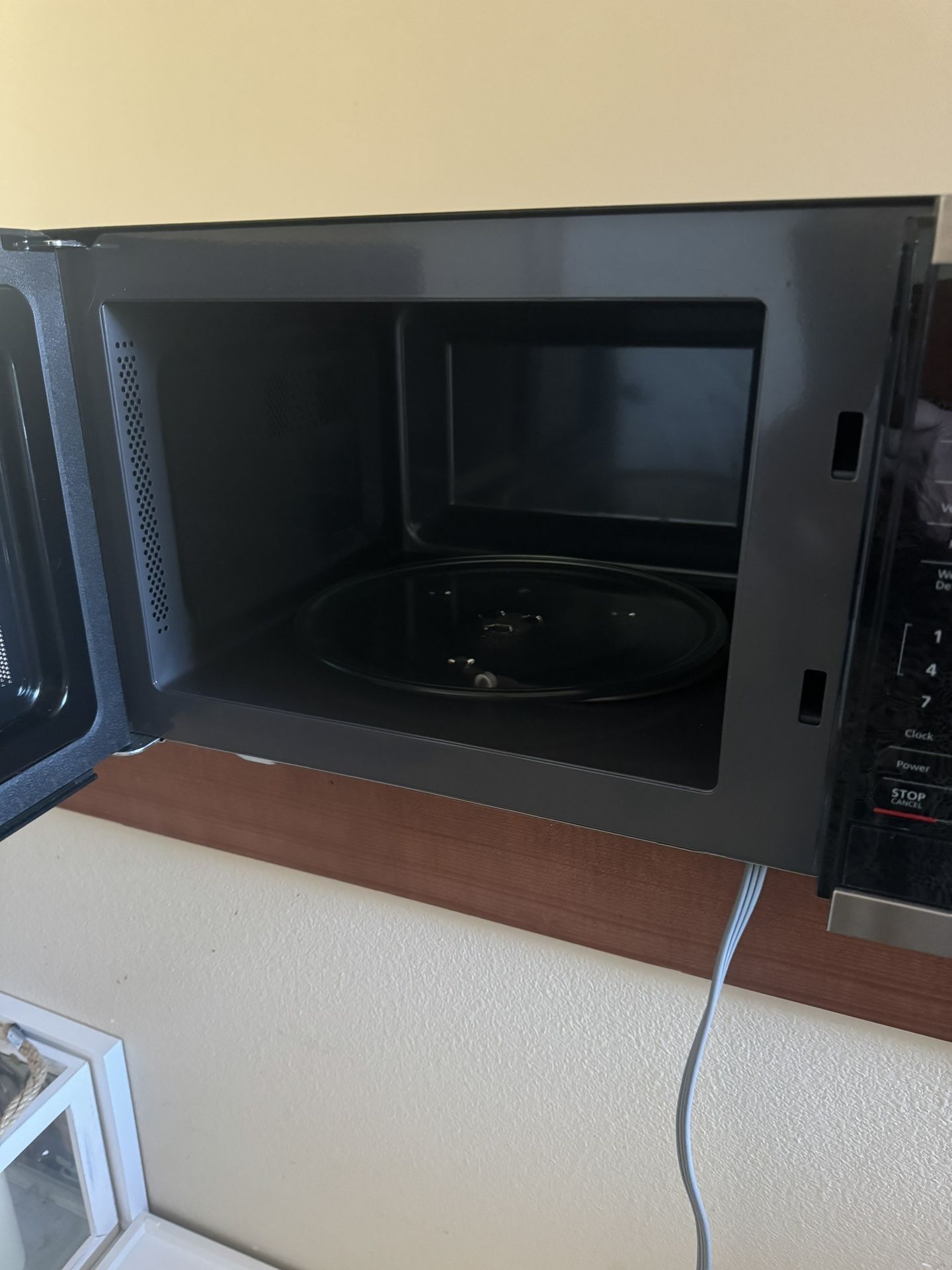 Smaller microwave that fits everything in excellent condition asking 25
