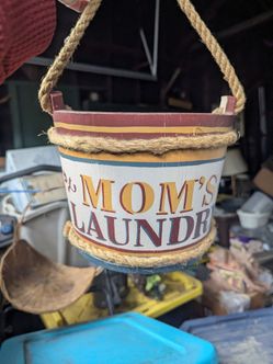 Laundry basket deco