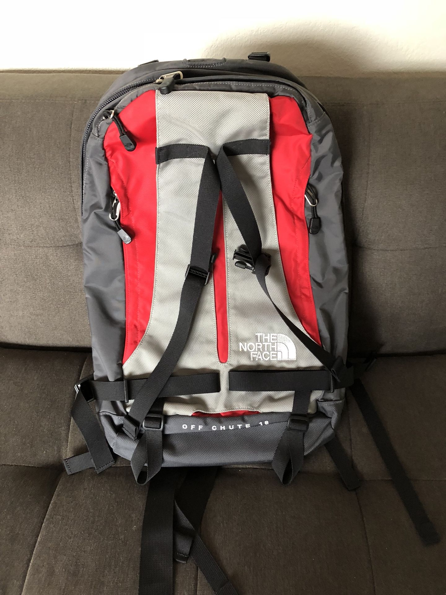 Brand New North Face Off Chute 18 Hiking/Ski Backpack
