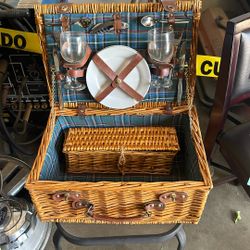 Wine Picnic Basket
