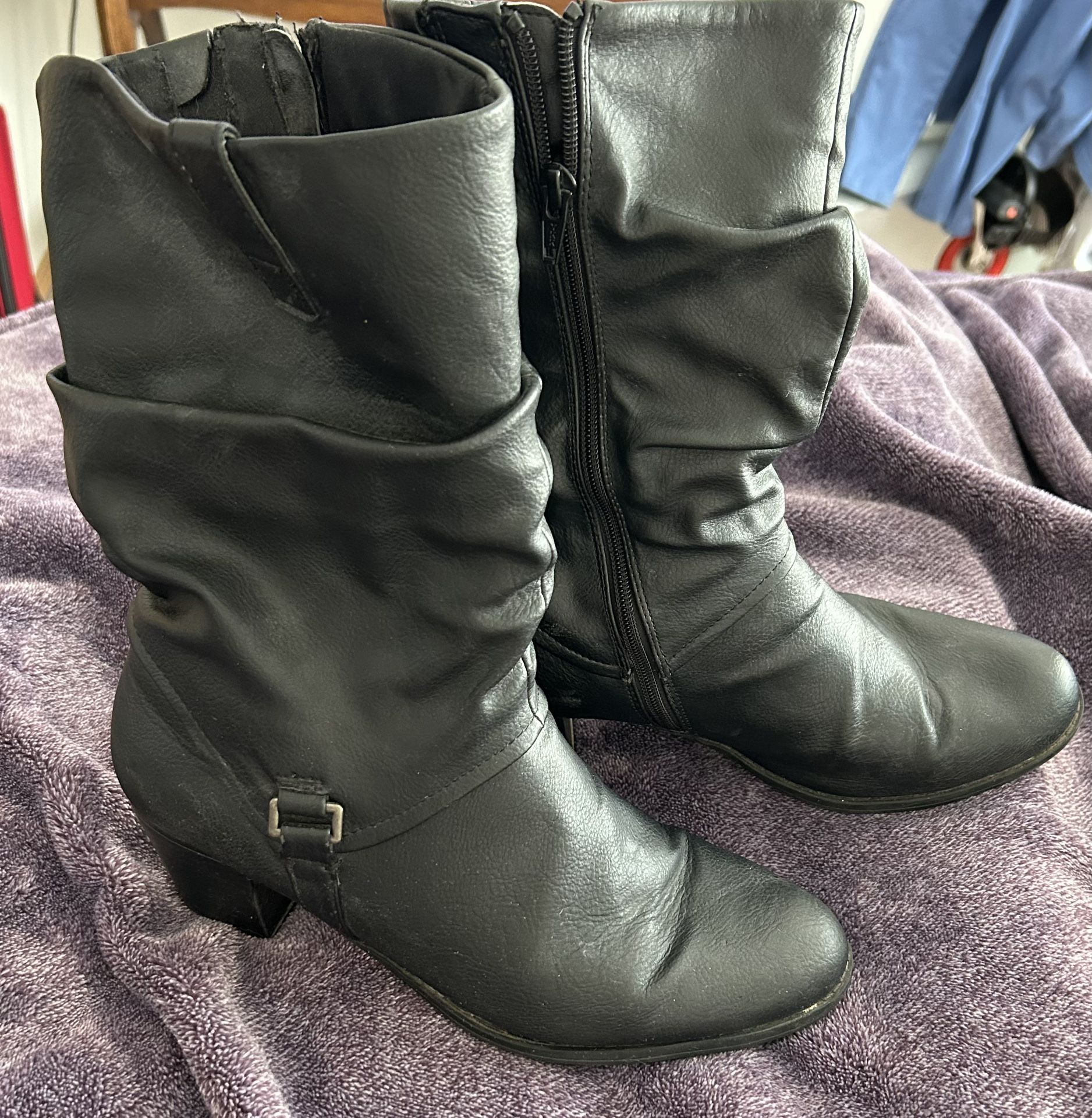 Women’s Size 10 Black Leather Boots