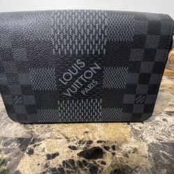 Louis Vuitton Damier Graphite 3D Studio Messenger