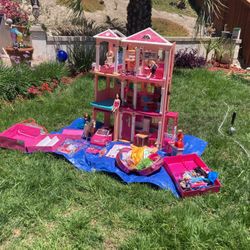 Barbie Lot!!! Amazing Value !!!❤️