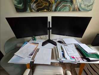 2 matching Acer Monitors W Stand