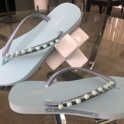 Flat Sandals 