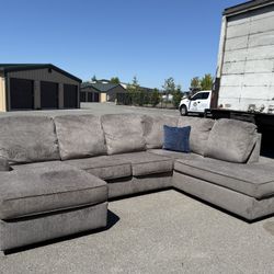 Sectional Couch 