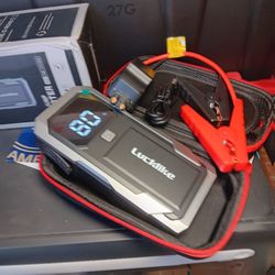 Portable Car Jump Starter with Case 5000A