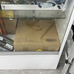 I Robot J7+ Brand New Except No Charging Base 